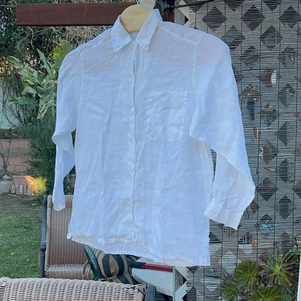 Elegant White Linen Blouse‎